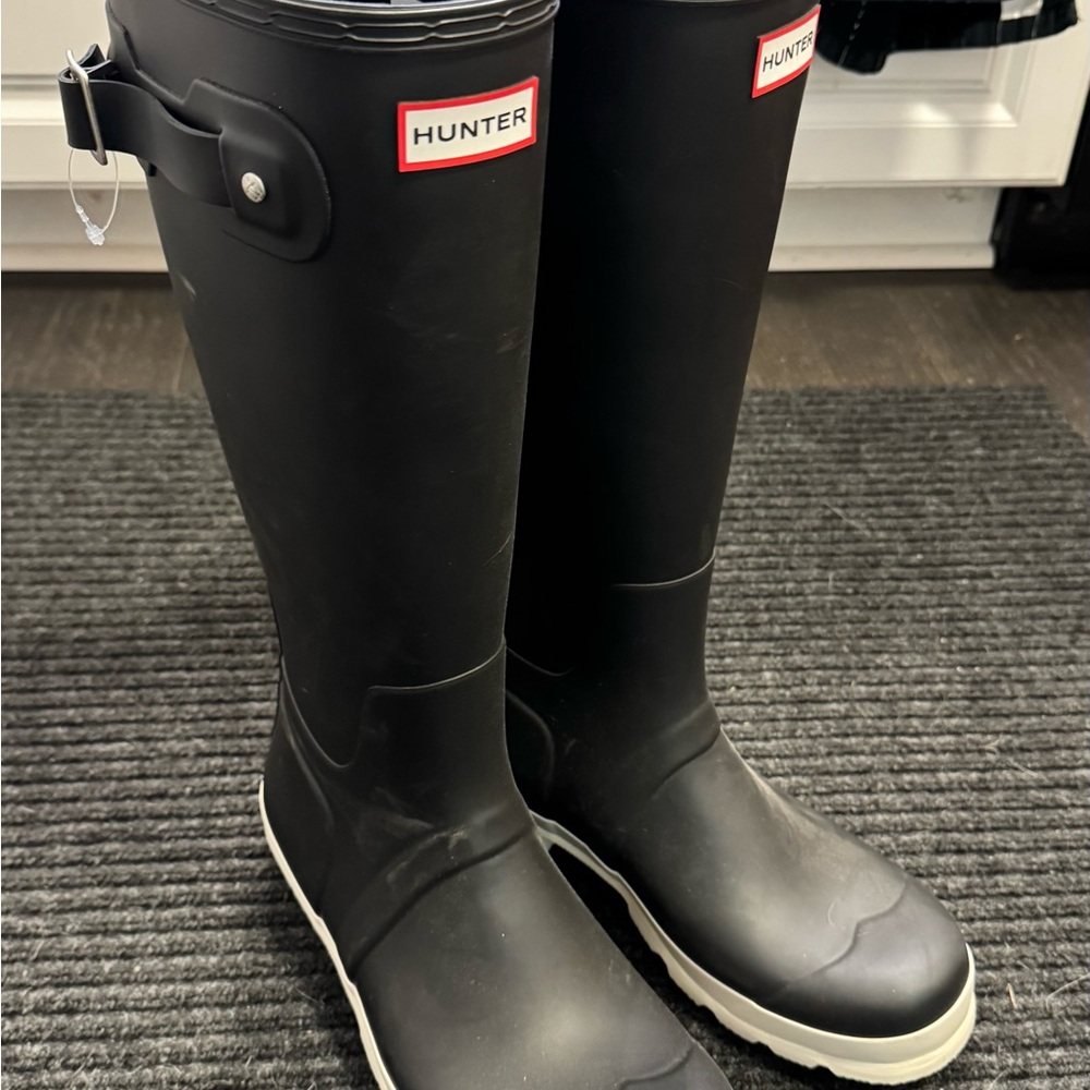 SOLD 
Hunter Classic Black Waterproof Boots Men’s Size 11 NEW snow